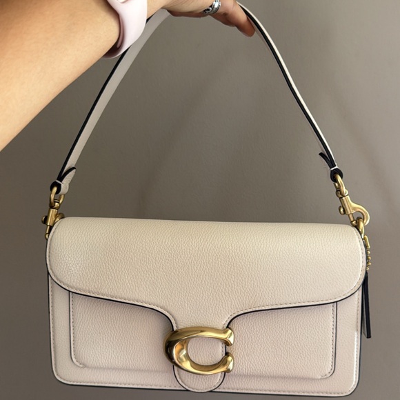 Coach Black Leather Shoulder Bag with Adjustable Strap - Picture 6 of 8